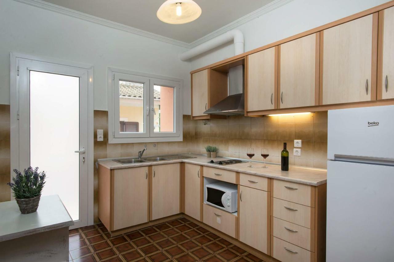 Georgia's Apartments, - Complex S Country house